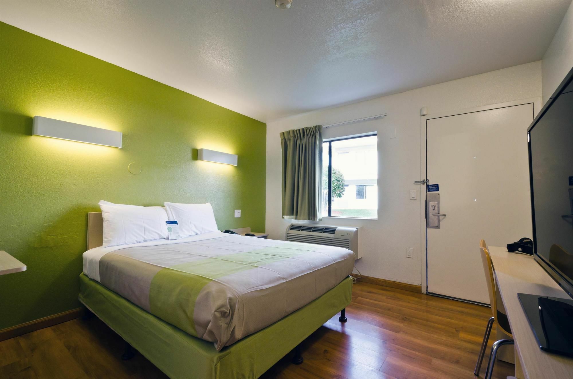 Motel 6-Camp Springs, Dc - South キャンプ・スプリングス エクステリア 写真